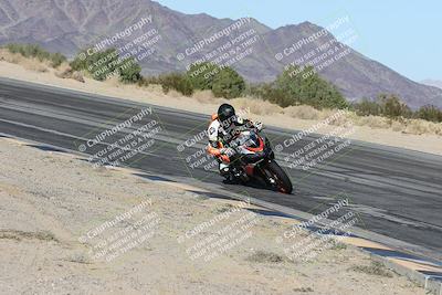 media/Dec-01-2025-Moto Forza (Mon) [[2daa91e15f]]/2-Intermediate Group/Session 4 (Turn 10 Inside)/